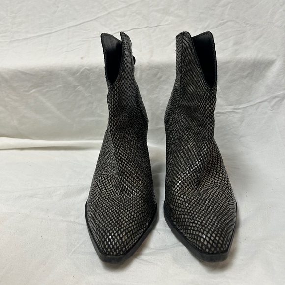 Pons Quintana Snake Detailed High Heeled Boots - Picture 2 of 4